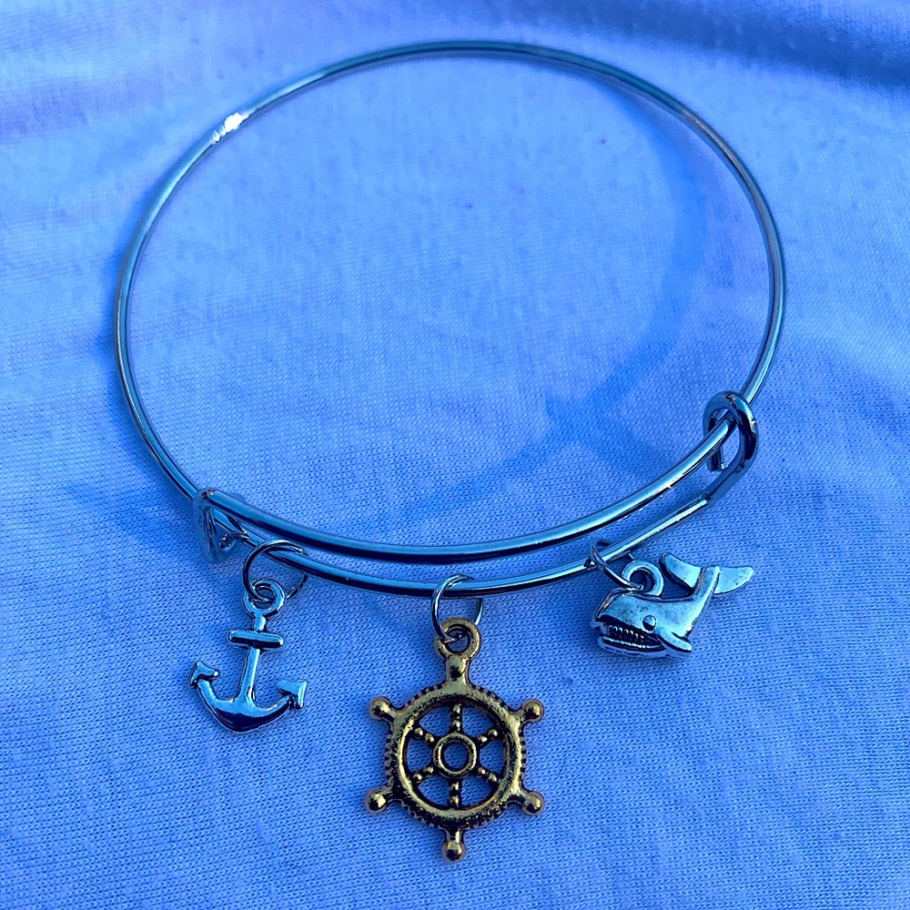 Brand New! Handmade! Adjustable Charm Bangle Bracelet!